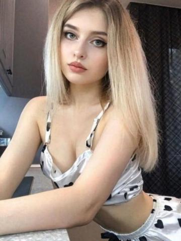 Моника